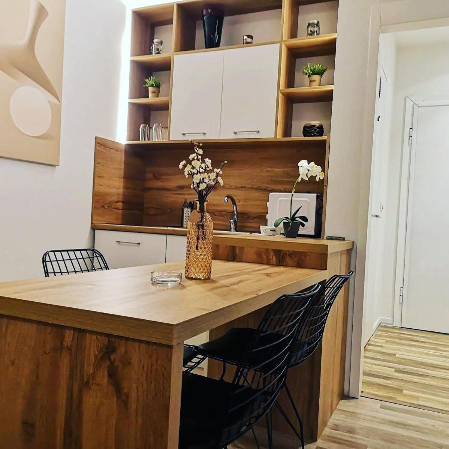 New Modern Apartment In The Center Of Tirana Zewnętrze zdjęcie
