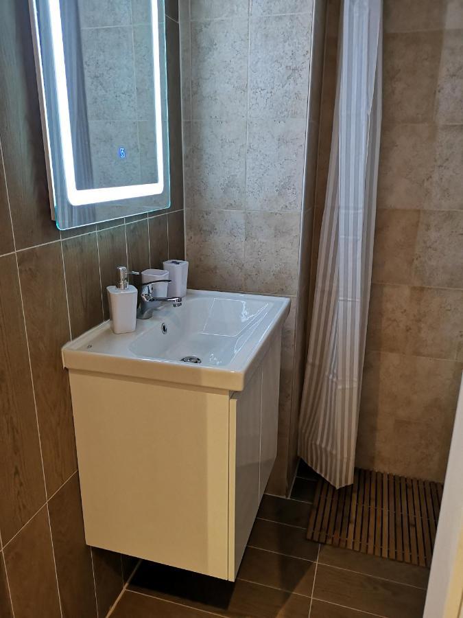 New Modern Apartment In The Center Of Tirana Zewnętrze zdjęcie