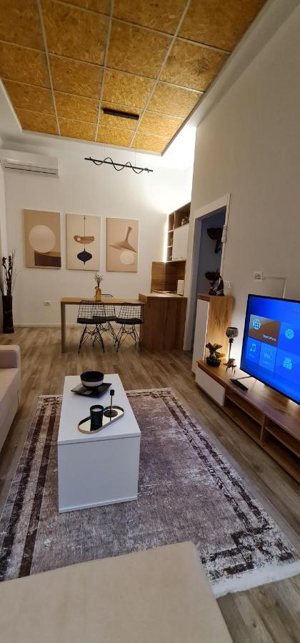New Modern Apartment In The Center Of Tirana Zewnętrze zdjęcie